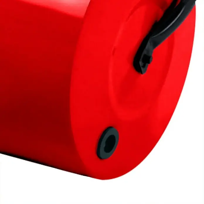 Einhell Rodillo para césped GC-GR 57 - Anchura de trabajo: 57 cm, Diámetro: 32 cm - Primer plano de un carrete de cable rojo con asa y conector negros.