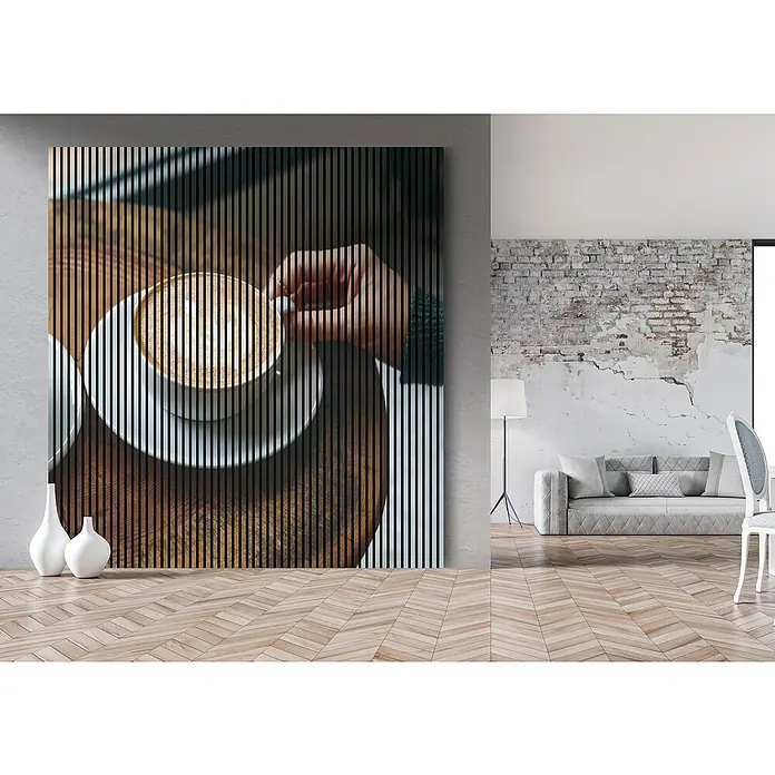 Akustikpaneel - L x B x H: 2.400 x 2.253 x 19 mm, Braun/Weiß, Kaffee 01 - Ein stilvolles, modernes Kunstwerk mit einem Kaffee-Motiv, das durch vertikale Streifen eine interessante visuelle Tiefe erhält. Die perfekte Wanddekoration.