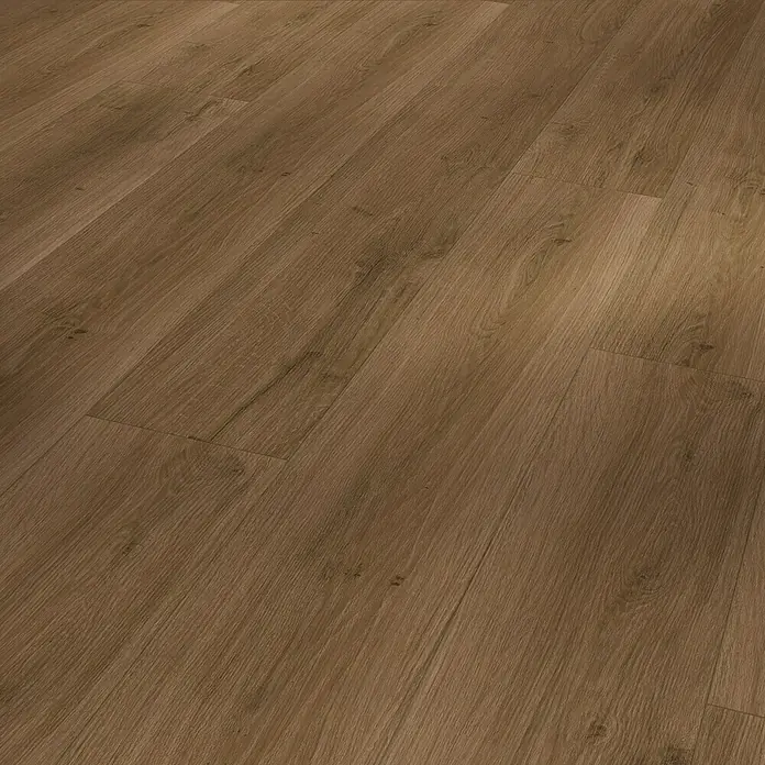 Parador Designbodenmuster Modular ONE Eiche Spirit - 200 x 235 x 8 mm, Landhausdiele - Detailaufnahme eines neuen Holzfußbodens, der die natürliche Maserung und warme Farbe des Materials zeigt. Eine stilvolle und einladende Bodenlösung.