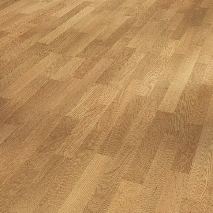 Parador Laminatmuster Basic 400 Eiche natur - 200 x 194 x 8 mm, Schiffsboden - Nahaufnahme eines hellen Holzfußbodens mit einem schönen Muster, das eine warme und einladende Atmosphäre schafft.