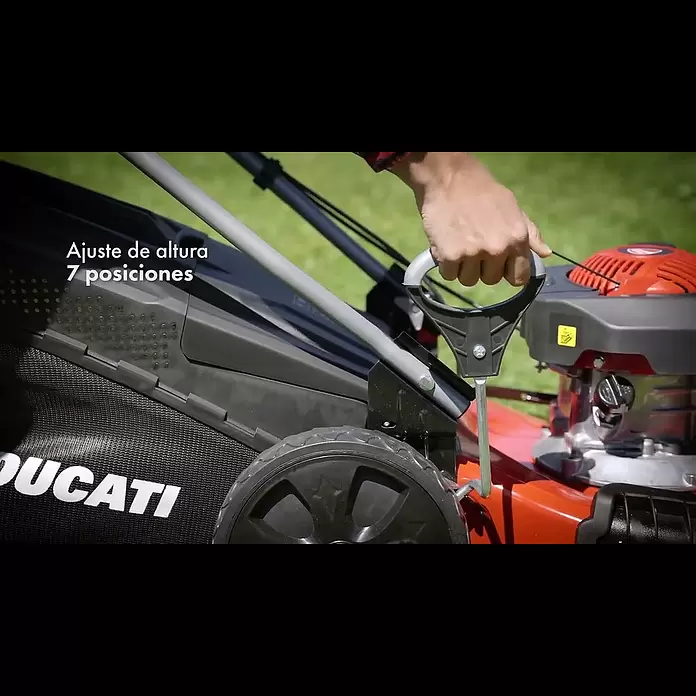 Ducati Cortacésped de gasolina DLM4601 - 2,4 kW, 150 cm³, Ancho de corte: 46 cm - BAUHAUS- Cortacesped_DLM4601_3