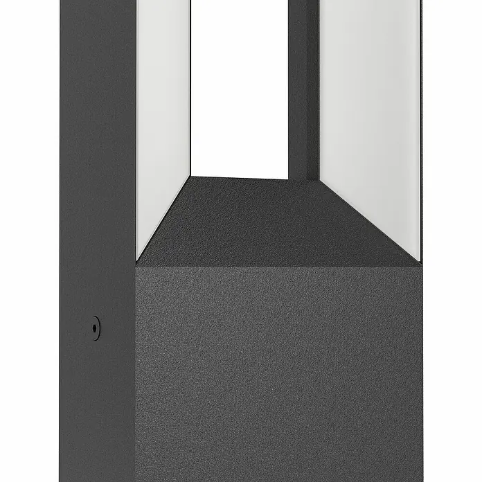 Eglo Riforano Sobremuro exterior - Color del marco: Negro, 6 x 11 x 77 cm, Con bombillas - Primer plano de una moderna lámpara de exterior negra con detalles blancos, que muestra un diseño elegante y una fabricación de calidad.