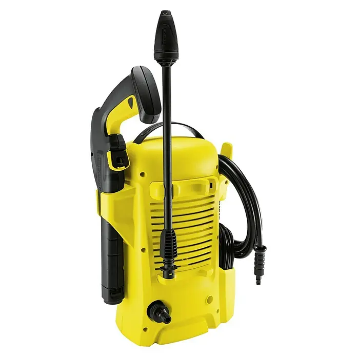 Kärcher Hochdruckreiniger K 2 Universal Edition - 110 bar, 1.400 W, Fördermenge: 360 l/h - Hier ist ein Bild eines gelben Kärcher Hochdruckreinigers mit schwarzem Griff und Aufsatz. Das Gerät steht vor einem schwarzen Hintergrund.