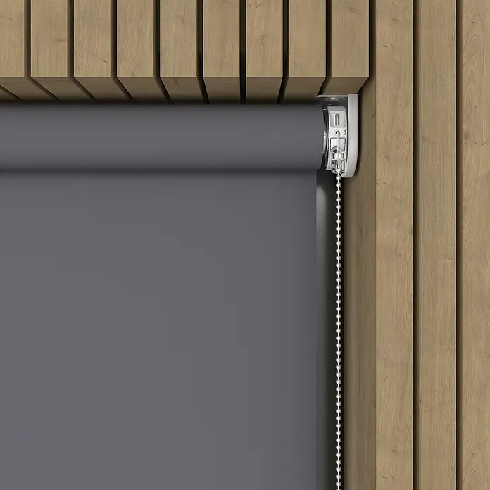 Rollo Elektrisch - B x H: 100 x 190 cm, Tageslichtdurchlässig, Grau, Uni - Graue Rollos mit Bedienkette und Holzverkleidung. Ideal zum Dimmen von Licht und zur Dekoration von Innenräumen.