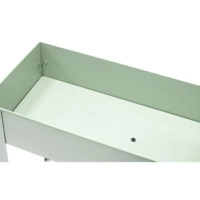 Herstera Garden Kräuterhochbeet Urban - L x B x H: 100 x 40 x 84 cm, Kaktusgrün - Nahaufnahme des mintgrünen Metalltabletts, das die robuste Konstruktion und das schlichte Design für verschiedene Aufbewahrungszwecke zeigt.