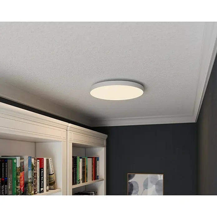 Tween Light LED-Panel rund Frameless - 40 W, Ø x H: 40 x 6 cm, Weiß, Mehrfarbig - Eine moderne, runde Deckenleuchte in Weiß spendet helles Licht in einem eleganten Interieur.