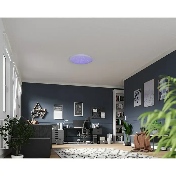 Tween Light LED-Deckenleuchte rund Skyler Star RGBW - 80 W, Ø x H: 74 x 10 cm, Weiß, RGBW - Moderne Deckenleuchte mit Sternenhimmel-Effekt, die in diesem stilvollen Arbeitszimmer für ein angenehmes Ambiente sorgt.
