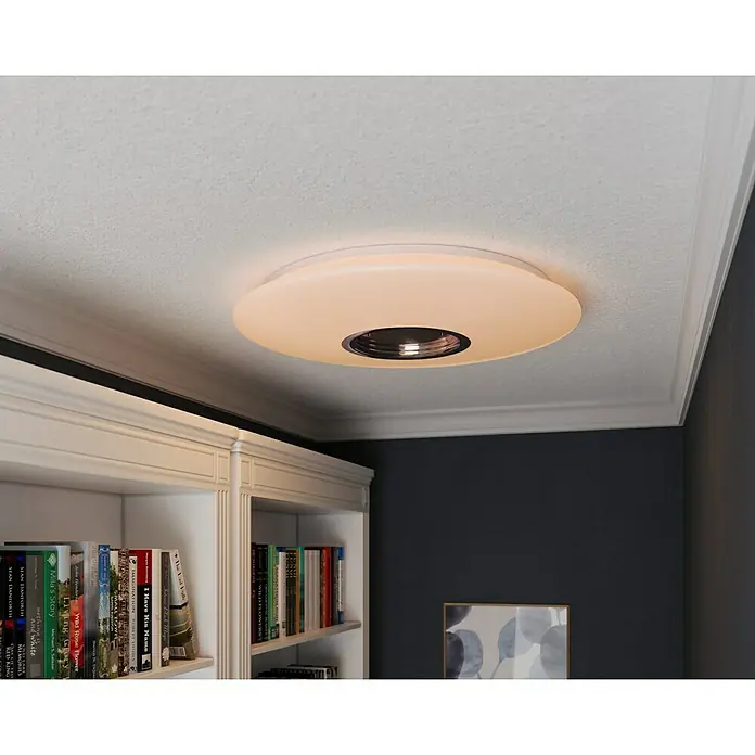 Tween Light LED-Deckenleuchte rund - 24 W, Weiß, RGBW - Nahaufnahme einer modernen, runden Deckenleuchte mit zentralem Lichtpunkt, ideal für stilvolle Innenräume und gute Ausleuchtung.