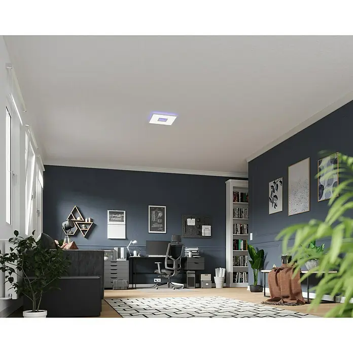 LED-Deckenleuchte Ellia - 24 W, L x B x H: 45 x 45 x 5 cm, Weiß, RGB - Das Bild zeigt eine moderne Deckenleuchte mit quadratischem Design und blauer Akzentbeleuchtung, die einen eleganten Touch in den Raum bringt.