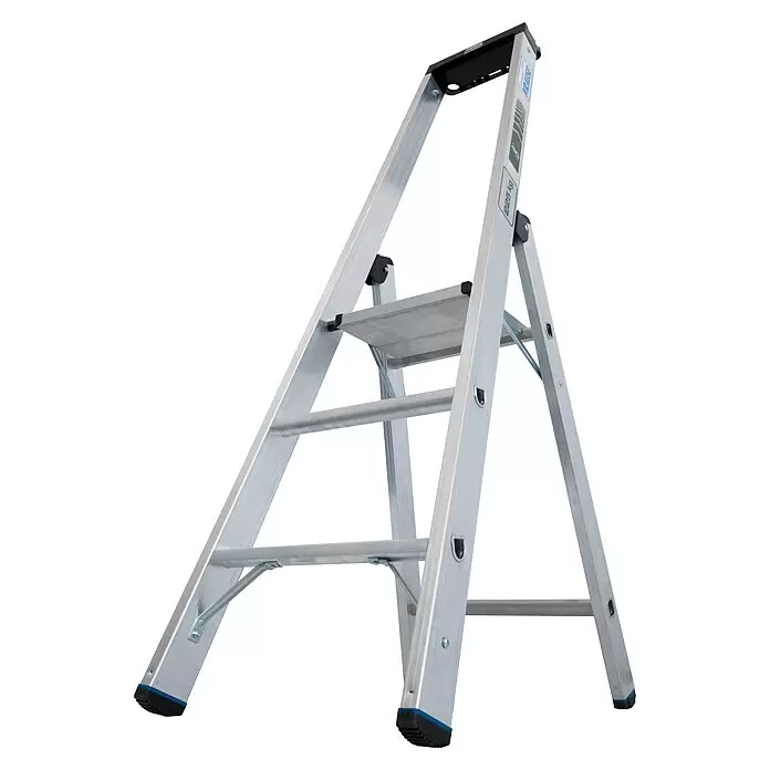 Krause Stabilo Stehleiter 3 Stufen - Anzahl Tritte: 3 Stk., Arbeitshöhe: 2,7 m, Belastbarkeit: 225 kg, Aluminium - Silberne Aluminium-Klapptrittleiter mit oberer Plattform und mehreren Stufen, mit blauen und schwarzen Akzenten.
