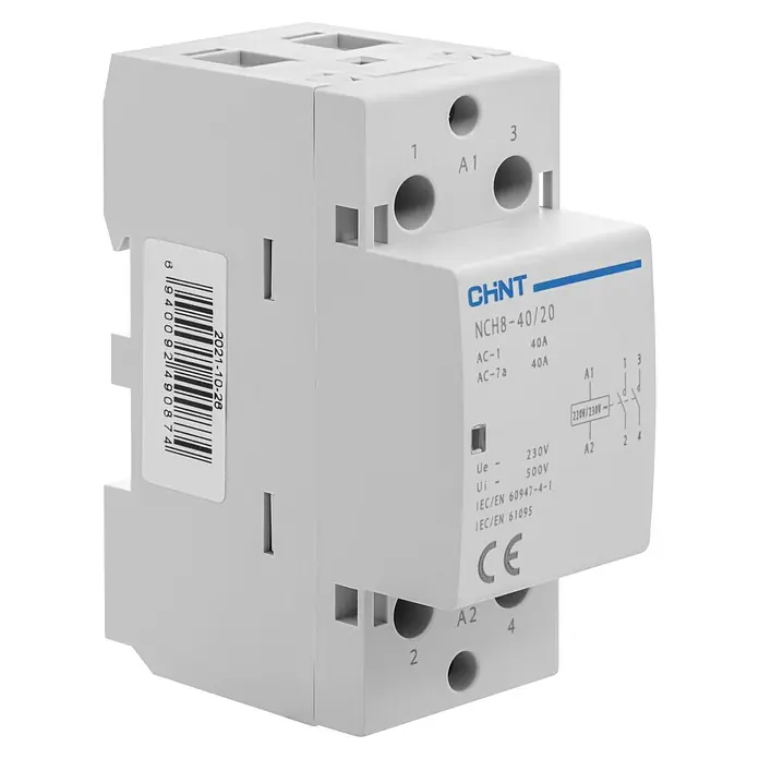 Chint Contactor modular NCH8 - 63 A - Primer plano de un contactor CHNT NCH8-40/20, utilizado en instalaciones eléctricas para el control de circuitos.