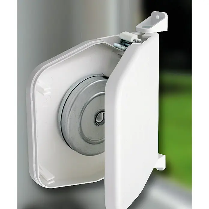 Schellenberg Recogedor de cinta de persiana 50157 - Anchura de la correa: 14 mm, Giratorio 180°, Marrón - Primer plano de un enrollador de cinta de persiana blanco con carcasa abierta, revelando la mecánica. Ideal para reparaciones.