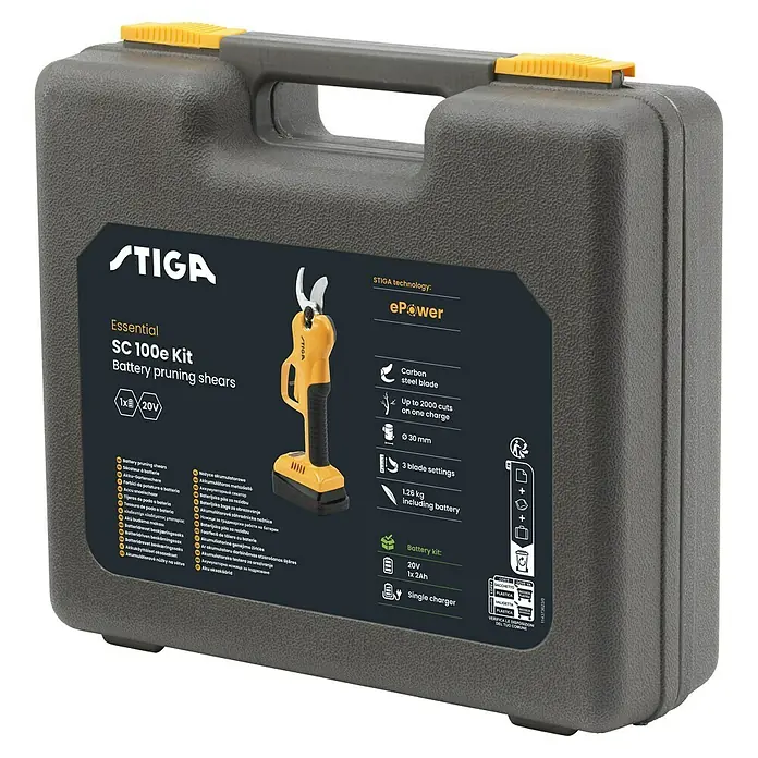 Stiga Akku-Astschere SC 100E - 20 V, 1 Akku, Max. Aststärke: 30 mm - Das STIGA Essential SC 100e Kit Akku-Gartenschere im grauen Koffer mit gelben Akzenten.