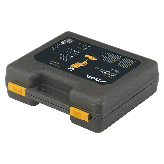 Stiga Akku-Astschere SC 100E - 20 V, 1 Akku, Max. Aststärke: 30 mm - Geschlossener grauer Werkzeugkoffer mit gelben Verschlüssen für die STIGA Essential SC 100e Akku-Gartenschere.