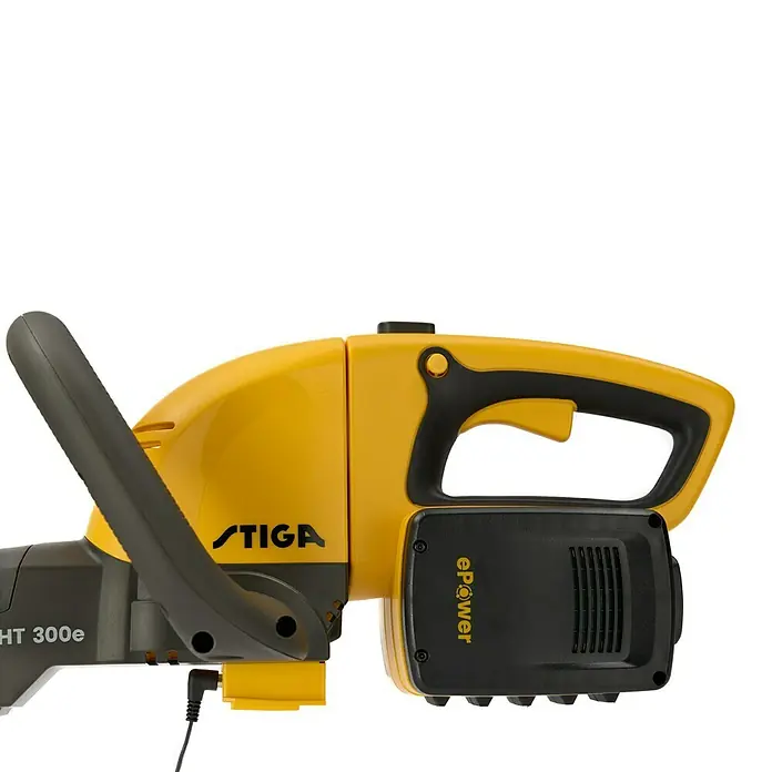 Stiga Akku-Heckenschere HT 300E - 2 Akkus, Schnittlänge: 54 cm - STIGA Akku-Heckenschere: Gelb und Schwarz, mit praktischem Griff und Akku für einfache Gartenarbeit.