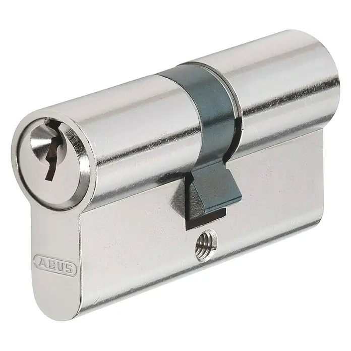 Abus Cilindro de perfil E5 N 30/30 C - Longitud total interior: 30 mm, Longitud total exterior: 30 mm, Número de llaves: 3 ud. - Primer plano de un cilindro de perfil ABUS para cerraduras de puertas, ideal para la instalación en puertas de casas y apartamentos para mayor seguridad.