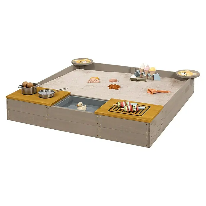 Muddy Buddy Sandkasten Wild Cat - 120 x 120 x 20 cm, Holz, Warmgrau/ Ocker - Ein Sandkasten mit Spielküche und Zubehör lädt zum Spielen ein. Er bietet vielfältige Spielmöglichkeiten im Freien für Kinder.