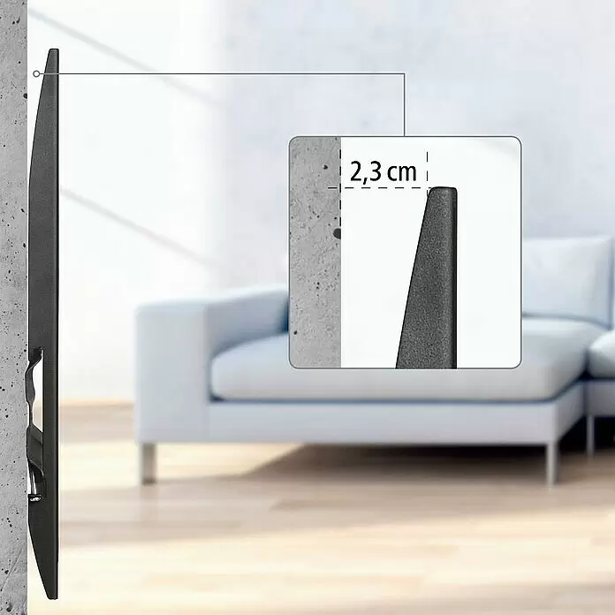 Hama TV-Wandhalterung starr - Passend für: Bildschirmdiagonale 32 - 75″, 81 - 191 cm, Belastbarkeit: 40 kg, Wandabstand: 2,3 cm - Schwarzer Fernseher flach an Betonwand montiert, Detailansicht zeigt 2,3 cm Abstand.