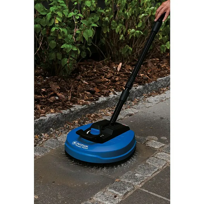 Nilfisk Terrassenreiniger Power Patio - Max. Druck: 200 bar, Passend für: Nilfisk Hochdruckreiniger Compact/Core/Excellent/Premium - Nahaufnahme eines Nilfisk Power Patio Flächenreinigers für die Reinigung von Oberflächen im Außenbereich.