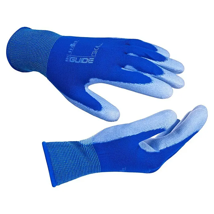 Guide Gartenhandschuhe 531 - 8, Blau - Abgebildet sind blaue "Guide 531" Arbeitshandschuhe, die Schutz und Griffigkeit bieten. Ideal für diverse Arbeiten, bei denen Handschutz wichtig ist.