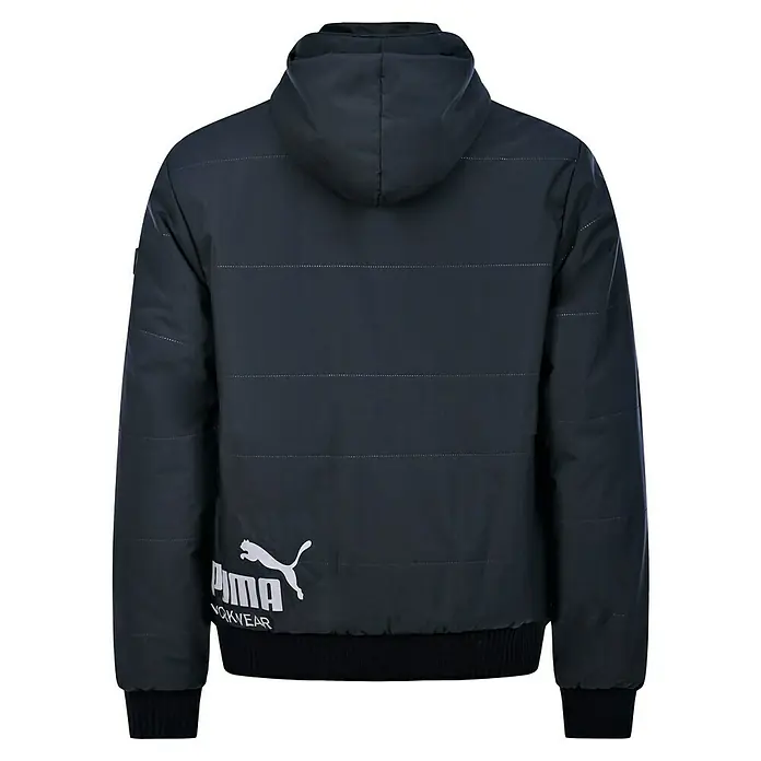 Puma Workwear Winterjacke Champ - Carbon, S - Rückansicht einer dunkelblauen PUMA-Jacke mit Kapuze und weißem Logo, ideal für Arbeit und Freizeit.