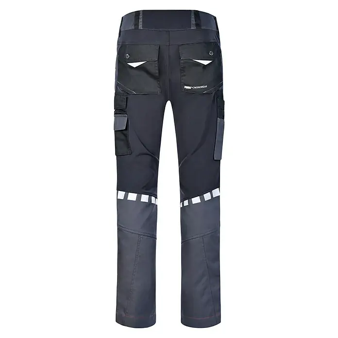 Puma Workwear Arbeitshose Champ - 54, Stahlgrau, Carbon, Forstarbeiten - Hier sind strapazierfähige Puma-Arbeitshosen in Grau mit Taschen, die für den Einsatz auf der Baustelle entwickelt wurden.