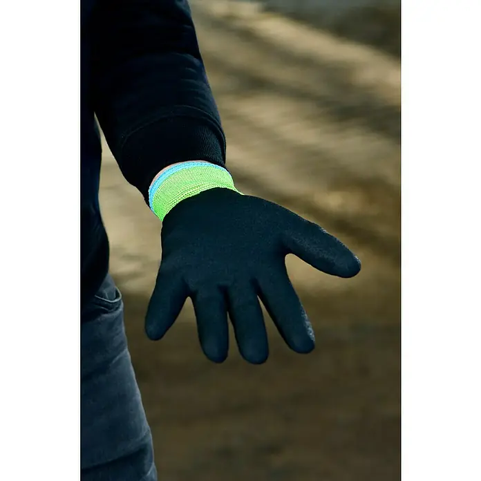 Arbeitshandschuhe Montgomery - Handschuhgröße: 10 - Nahaufnahme einer Hand mit einem schwarzen Gartenhandschuh und farbigen Bündchen, ideal für Gartenarbeit.