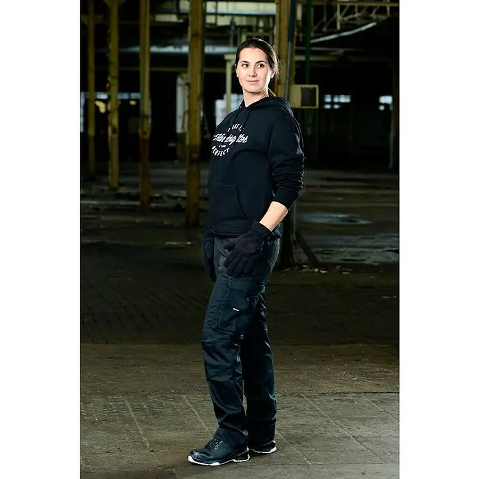 Winterhandschuhe Basic - M, Schwarz - Elegante Arbeitshose mit praktischen Taschen und strapazierfähigem Material, ideal für den professionellen Einsatz in verschiedenen Arbeitsumgebungen.