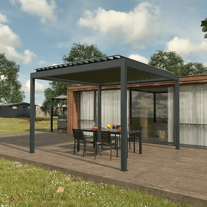Wismar-NFI Pergola Easy Up - Grau-Grau, 350 x 299,6 x 257 cm, Aluminium - Dunkelgraue Pergola mit Tisch und Stühlen auf einer Terrasse. Sie bietet Schatten und einen schönen Platz im Freien.