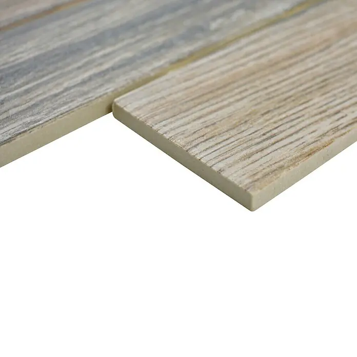 Mosaikfliese Brick Oak Mink CDJ 09BR - 25,2 x 36,7 cm, Dunkelbraun, Matt - Nahaufnahme von zwei hellen Holzbodenfliesen mit feiner Maserung. Ideal für stilvolle Innenräume.