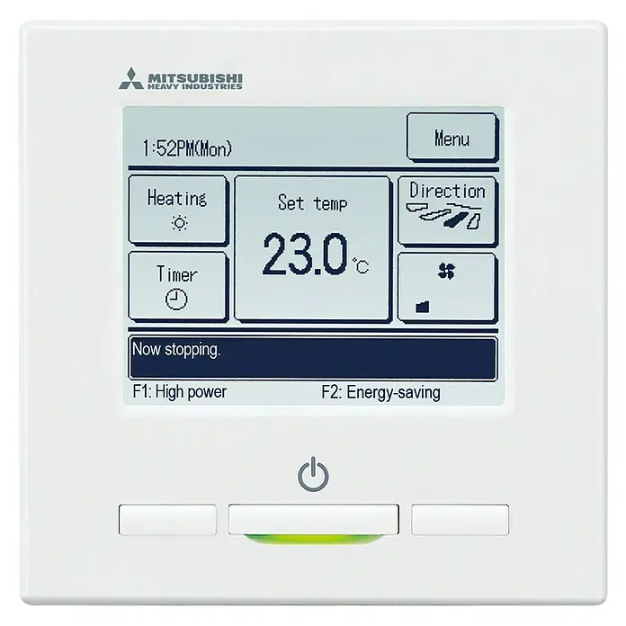 Mitsubishi Aire acondicionado por conductos FDUM71VHNP-W - 7.300 W, 7.300 W, 45 m², Gris - Primer plano de un controlador de aire acondicionado Mitsubishi Heavy Industries con pantalla LCD que muestra varias configuraciones.