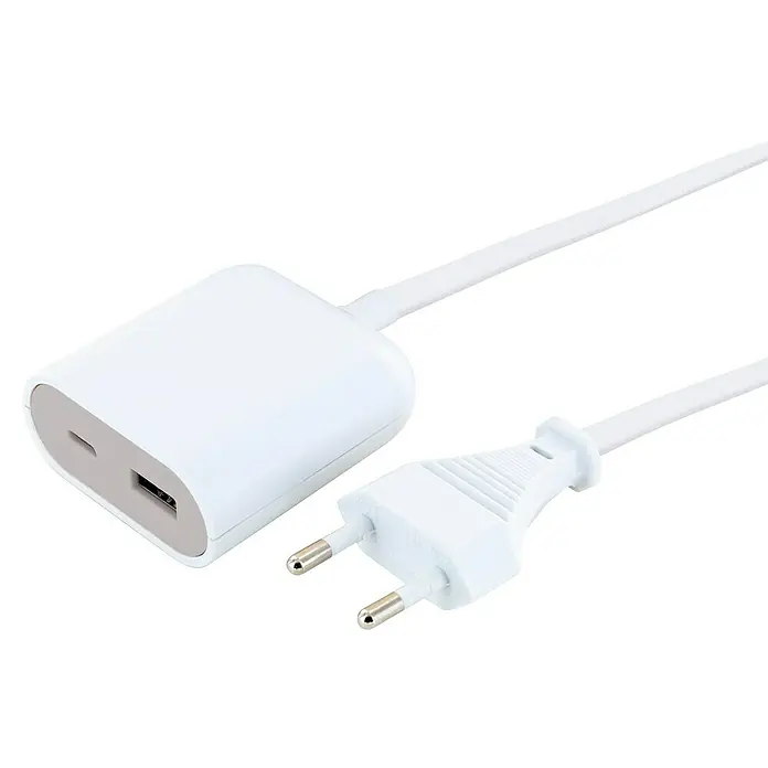 Schwaiger USB-Ladekabel USB A, USB C - 2,5 m, Weiß, Typ C (CEE 7/16) - Weißes USB-Ladegerät mit Eurostecker für schnelles und effizientes Laden von Geräten. Kompaktes Design und ideal für Reisen.