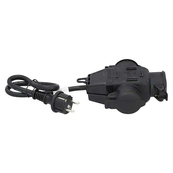Voltomat Verlängerungskabel - 0,5 m, Schwarz, IP44, H07RN-F - Nahaufnahme eines schwarzen Stromkabels mit Stecker und Verteilerstück.