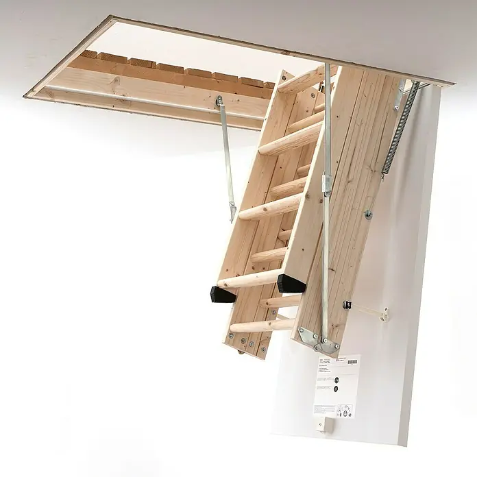 Dolle Bodentreppe Easy Loft - 120 x 70 cm, Wärmedämmung: 1.099 W/(m²K) - Dachbodentreppe aus Holz, die teilweise aus der Deckenöffnung hängt. Robuste Bauweise mit Metallstreben für Stabilität.