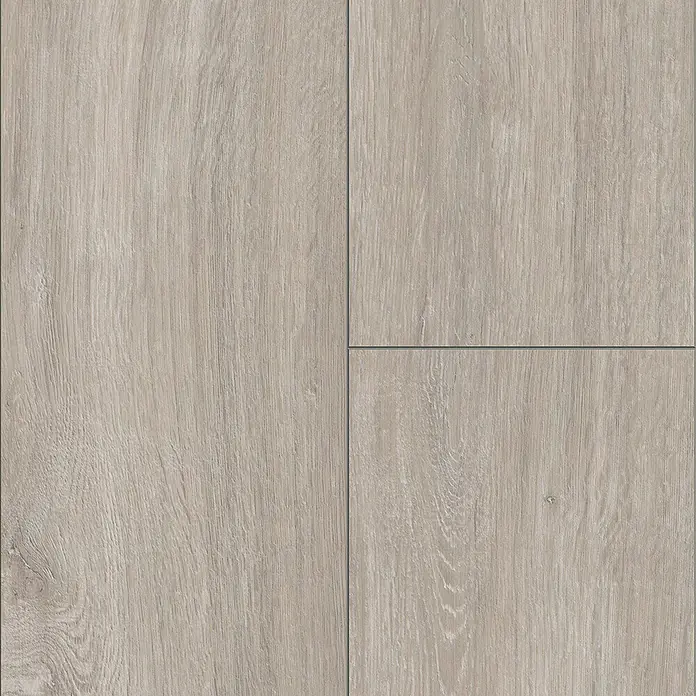 Krono Original Laminat Super Natural - Rockford Oak, Landhausdiele, 1.288 x 195 x 8 mm - Nahaufnahme von drei hellgrauen Holzdielen mit Maserung, die nebeneinander liegen und eine attraktive Oberfläche bilden.