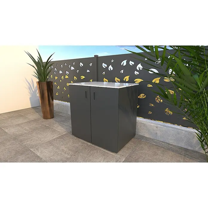 Bellano Living Outdoorküchen-Modul Basisschrank - Anthrazit, B x T x H: 90 x 63,4 x 93,5 cm - Ein grauer Außenschrank mit Marmorplatte, der sich ideal für die Aufbewahrung im Freien eignet und eine stilvolle Ergänzung für jeden Garten darstellt.