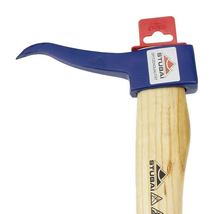Stubai Sappie - Gewicht Kopf: 650 g, Länge Stiel: 450 mm - Nahaufnahme eines Stubai Pickel, blauer Kopf mit Holzgriff und rotem Anhänger, isoliert auf Weiß.