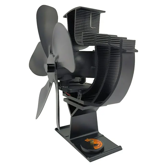 Valo Ofenventilator - Stromlos, 60° Drehend inkl. Temperaturanzeige - Nahaufnahme eines schwarzen, wärmebetriebenen Ofenventilators mit Thermometer zur Verteilung der Wärme eines Holzofens.
