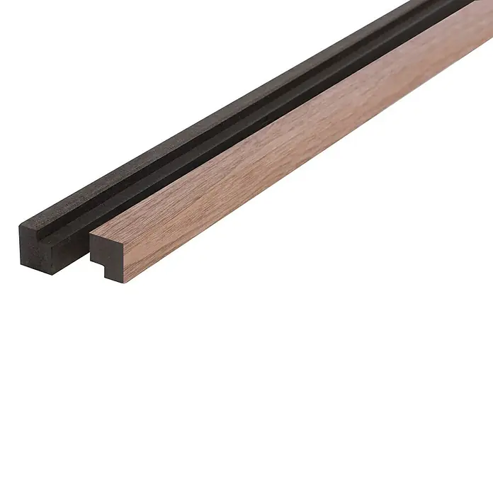 FibroTech Abschlussleiste - 3.000 x 25 x 22 mm, 2 Stk., Walnut - Nahaufnahme von zwei Holzleisten in Braun und Schwarz, ideal für Bilderrahmen oder Wanddekorationen.
