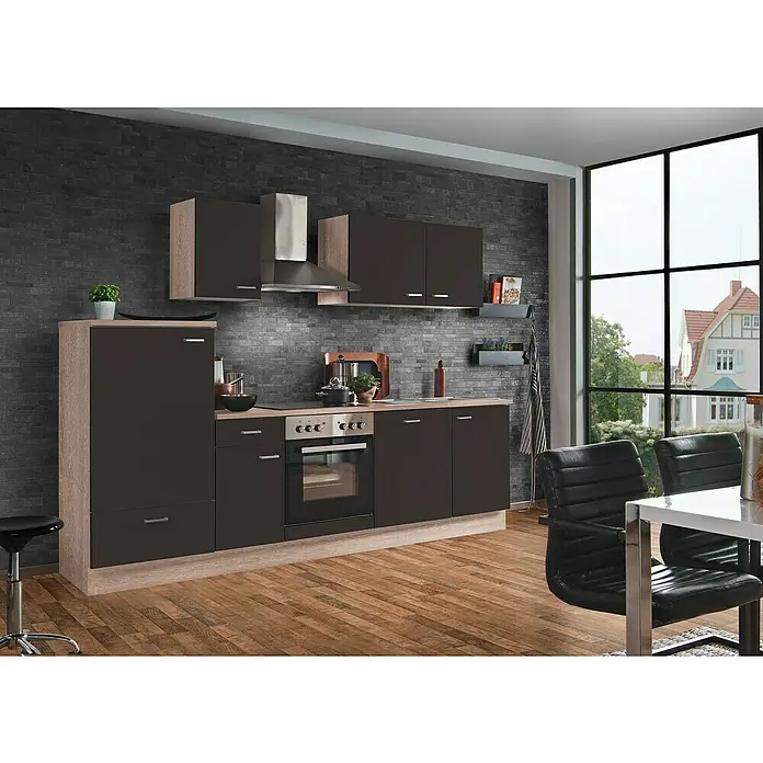 Menke Küchenzeile ClassicBreite: 270 cm, Lava-Melamin, Dekor Arbeitsplatte: Holzoptik, Mit Elektrogeräten, Mit Geschirrspüler - Eine moderne Küche mit dunklen Schränken, einer Dunstabzugshaube und einem großen Fenster für viel Tageslicht. Der Fokus liegt auf dem Küchendesign.
