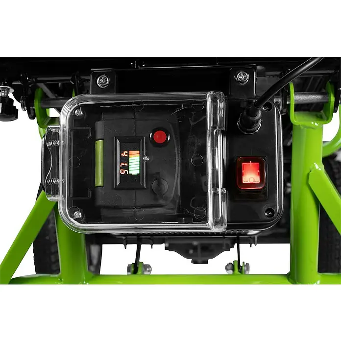 Zipper Akku-Sackkarre ZI-ET260 - 350 W, Stahl, Traglast: 260 kg - Detailaufnahme eines Akkusatzes mit Ladestandsanzeige und Ein/Aus-Schalter an einem grünen Rahmen.