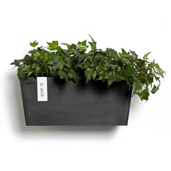 Ecopots Wand-Pflanzkasten Manhattan Wall - Außenmaß (L x B x H): 35 x 17,2 x 15 cm, Kunststoff, Dunkelgrau, Rechteckig - Der ECOPOTS Pflanzenkasten mit üppigem Grün an einer Wand. Der Pflanzkasten ist aus recyceltem Material und für den Innen- und Aussenbereich geeignet.