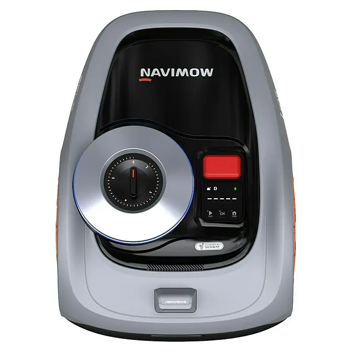 Segway Mähroboter Navimow i105E - 500 m², Schnittbreite: 18 cm, Satellitengestützte Navigation, RTK - Das Bild zeigt den Navimow Mähroboter in silberner Farbe. Er verfügt über ein Drehrad und ein Display mit diversen Bedienelementen.