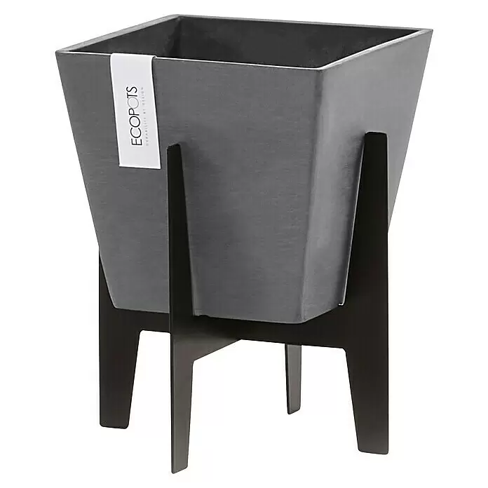 Ecopots Standfuß On Stilts - Passend für: Amsterdam 20, Rotterdam 20, Schwarz, 20 cm - Grauer, quadratischer Pflanztopf auf schwarzem Ständer mit ECOPOTS-Etikett.