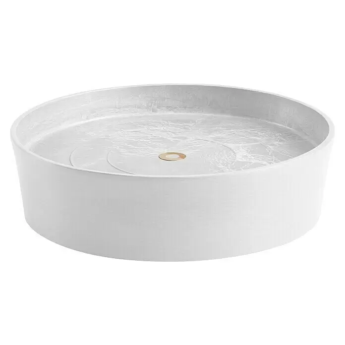 Ecopots Amsterdam Blumentopf-Untersetzer mit Rollen - Außenmaß (Ø x H): 28,7 x 8,3 cm, Kunststoff, Weiß - Weiße runde Duschwanne mit goldenem Ablauf in der Mitte und texturierter Oberfläche.