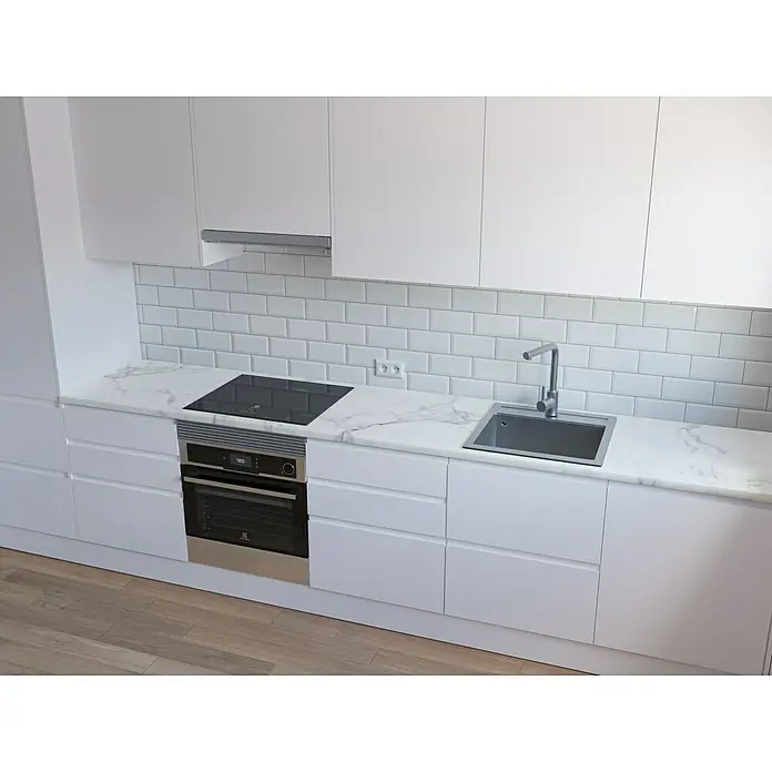 Encimera de cocina Calacatta - Calacatta, 360 cm x 63 cm x 30 mm, MDF - Cocina moderna con armarios blancos, encimera de mármol, vitrocerámica y fregadero de acero inoxidable con grifo.