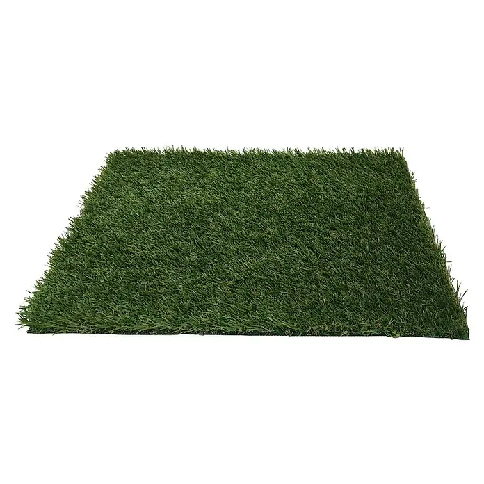 Césped artificial Leo - 5 x 2 m, Altura del pelo: 25 mm, 14.698 puntadas/m² - Trozo de césped artificial. El césped artificial es una pieza rectangular que se coloca sobre una superficie negra. Las hojas de hierba son cortas y densas.
