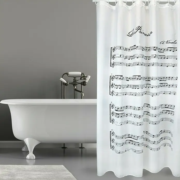 Venus Cortina de baño Vivaldi - An x Al: 180 x 180 cm, Plástico, Blanco - Una cortina de ducha blanca con un patrón de notas musicales cuelga en un baño junto a una bañera exenta.
