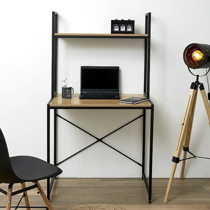 Home Deco Factory Escritorio con estantería Bristot Indus - L x An x Al: 48 x 80 x 145 cm, Negro/Roble - Escritorio moderno para ordenador con tablero de madera y estructura metálica negra, ideal para la oficina en casa. Sencillo, funcional y con espacio extra.