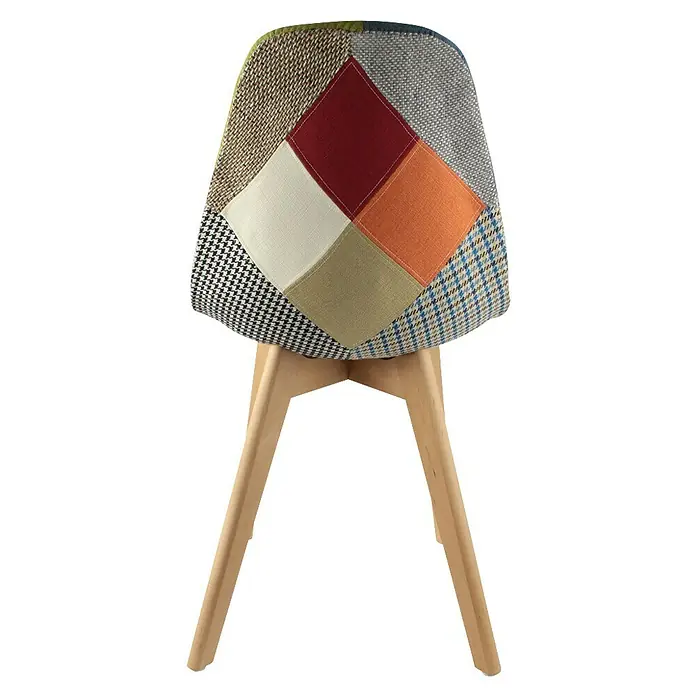 Home Deco Factory Silla Patchwork - Multicolor, 4 pzs. - Silla tapizada con estampado patchwork y patas de madera. La silla es colorida y llama la atención en todas las habitaciones.